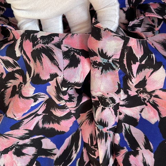 JCrew Flutter Sleeve Hibiscus 100% Silk Top Sz Approx 8 See Measurements ADD ON - Picture 10 of 16